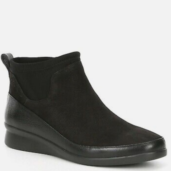 Nurture Vanica‎ Women's Black Leather Side Zipper Ankle Bootie Size 8.5M - Picture 1 of 12